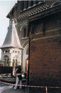 St Jean Baptiste clocher descendu- juin 2001 copie